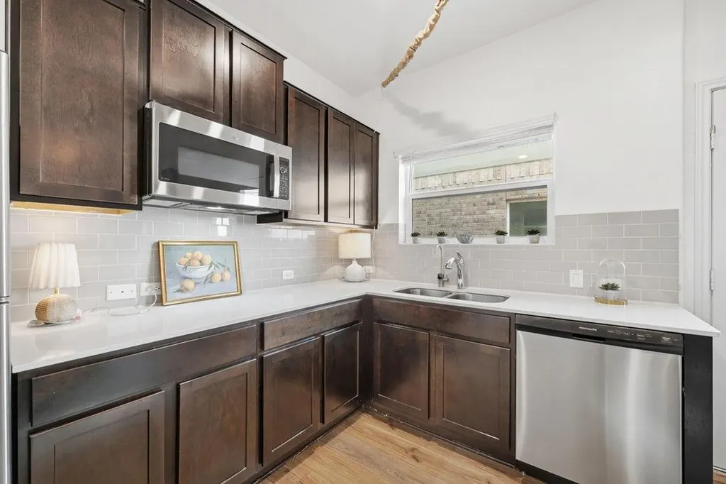 1233 Sweetspire Street Leander TX 78641