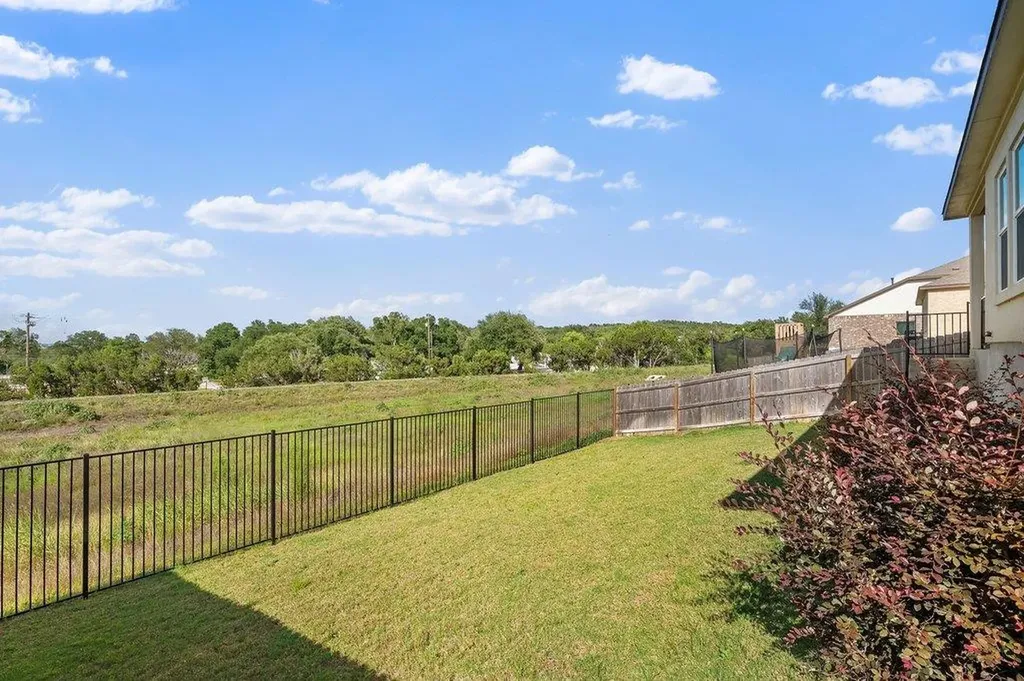 1233 Sweetspire Street Leander TX 78641