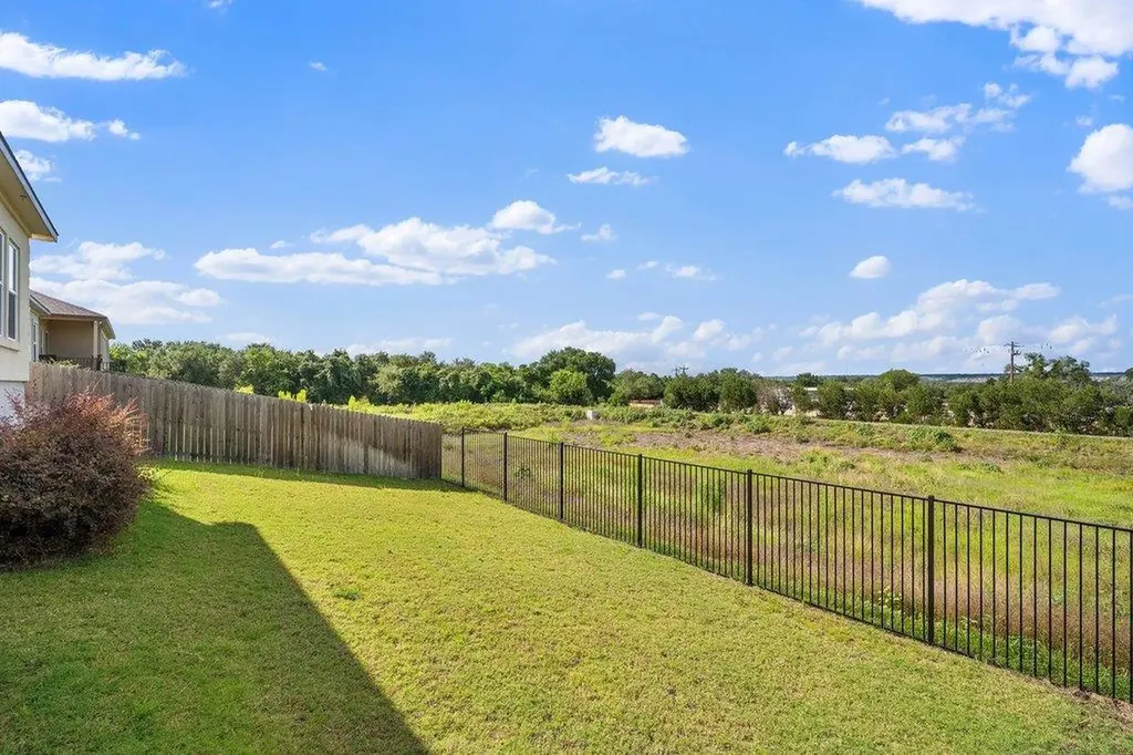 1233 Sweetspire Street Leander TX 78641