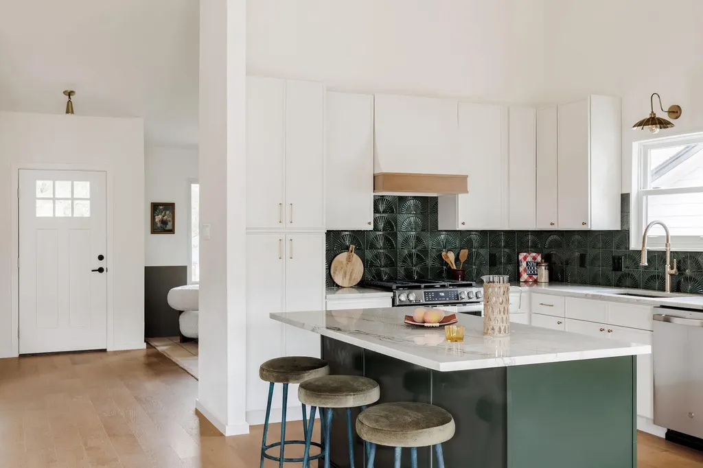 7902 Doncaster Drive Austin TX 78745