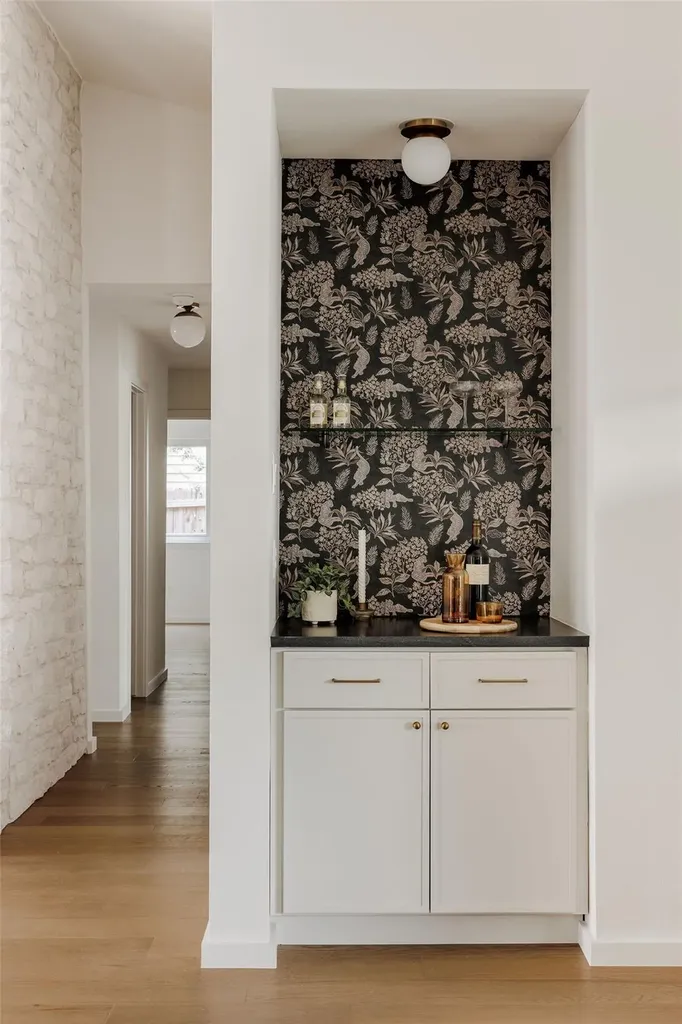 7902 Doncaster Drive Austin TX 78745