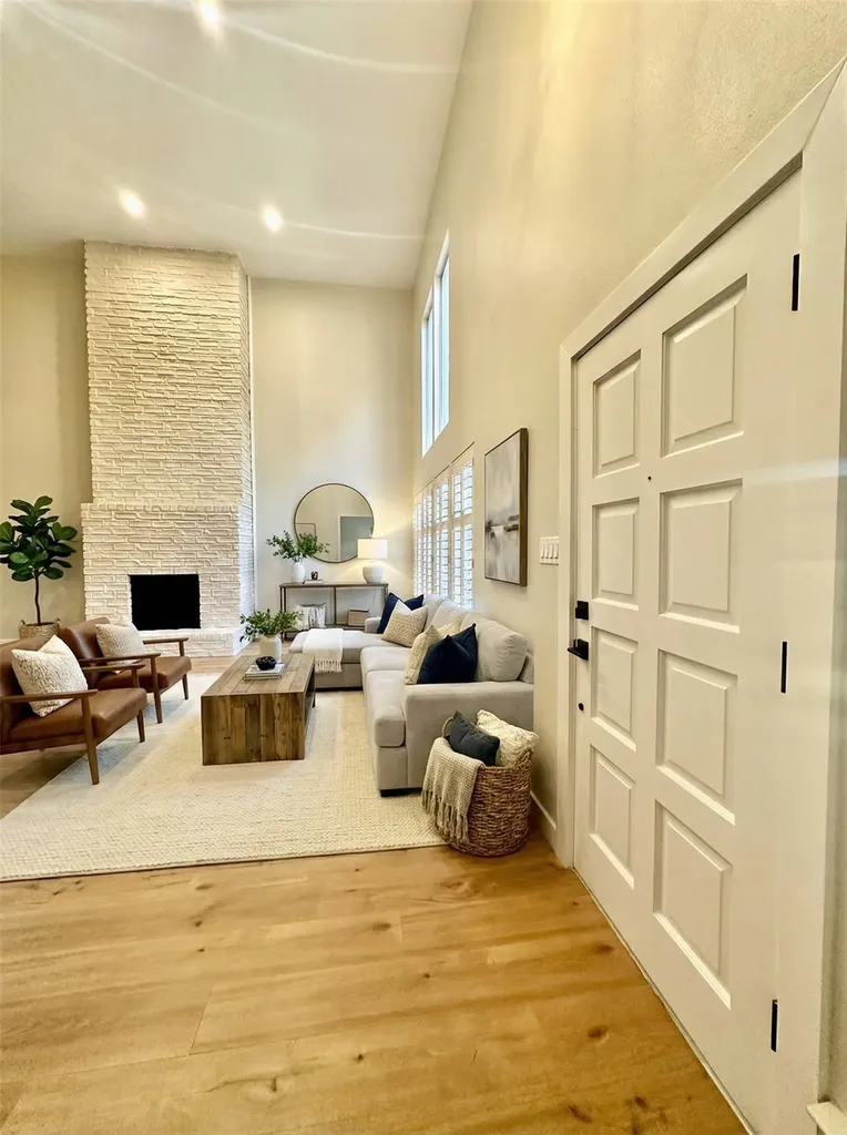 8111 Middle Court Austin TX 78759