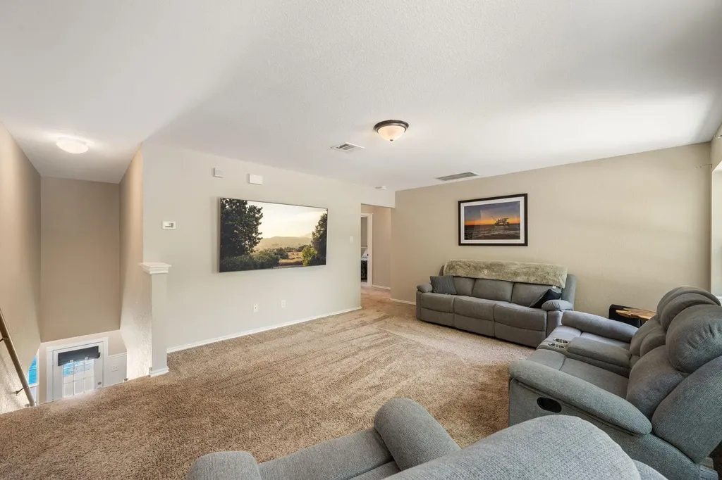 100 Tulip Cove Kyle TX 78640
