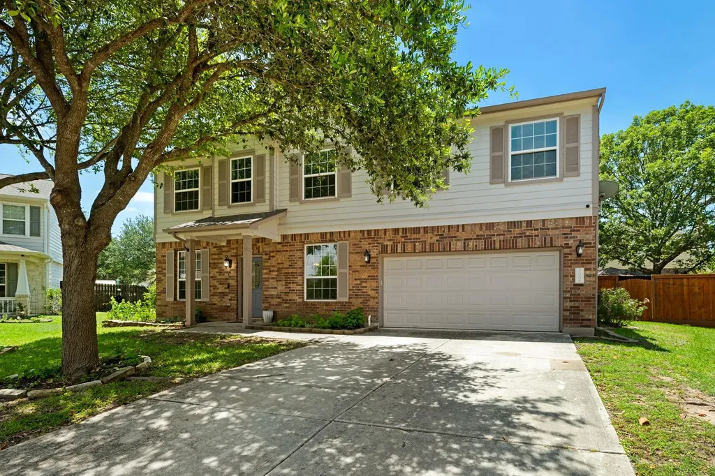 100 Tulip Cove Kyle TX 78640