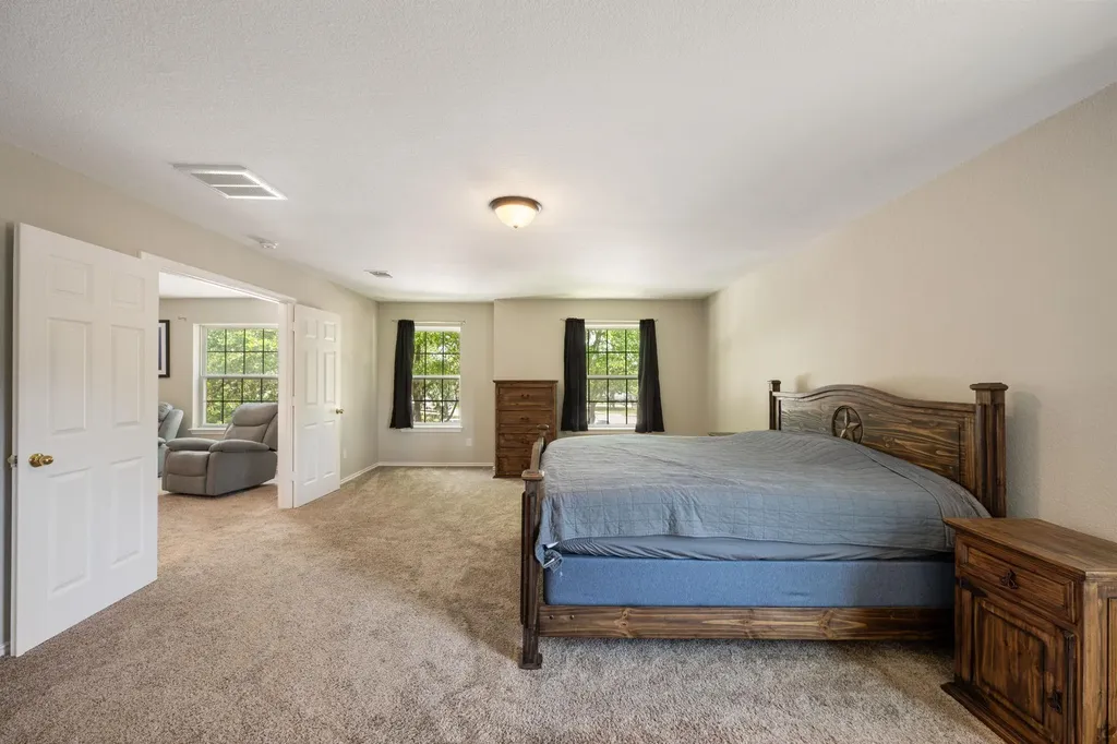 100 Tulip Cove Kyle TX 78640