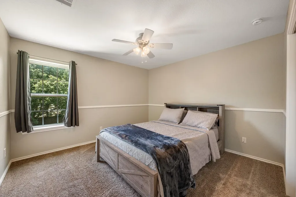 100 Tulip Cove Kyle TX 78640