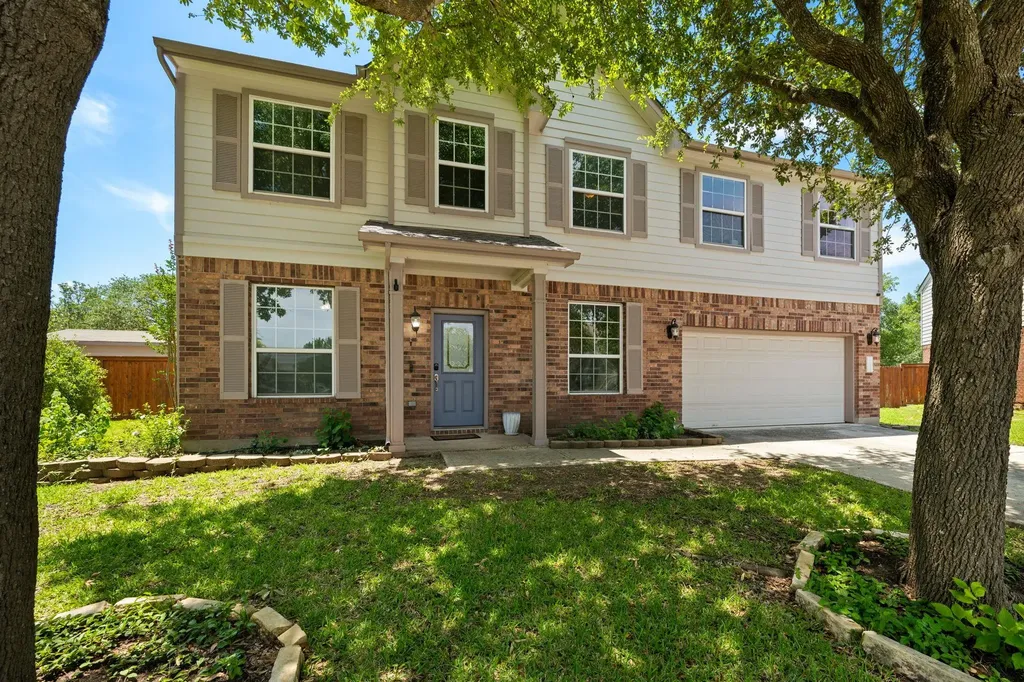 100 Tulip Cove Kyle TX 78640