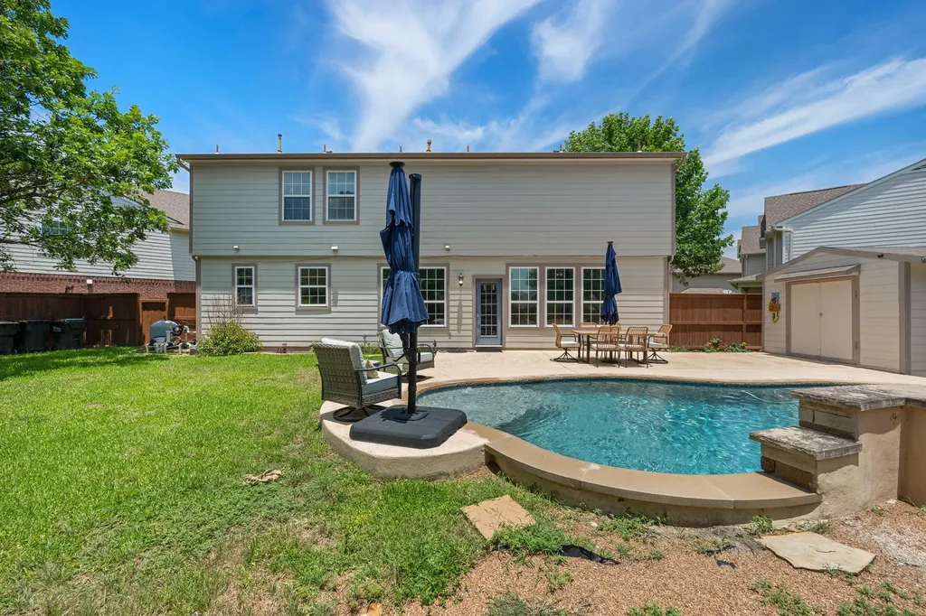 100 Tulip Cove Kyle TX 78640