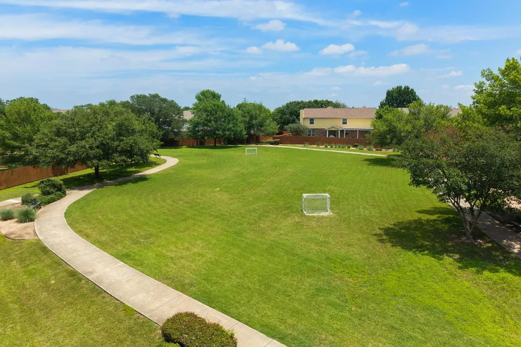 100 Tulip Cove Kyle TX 78640