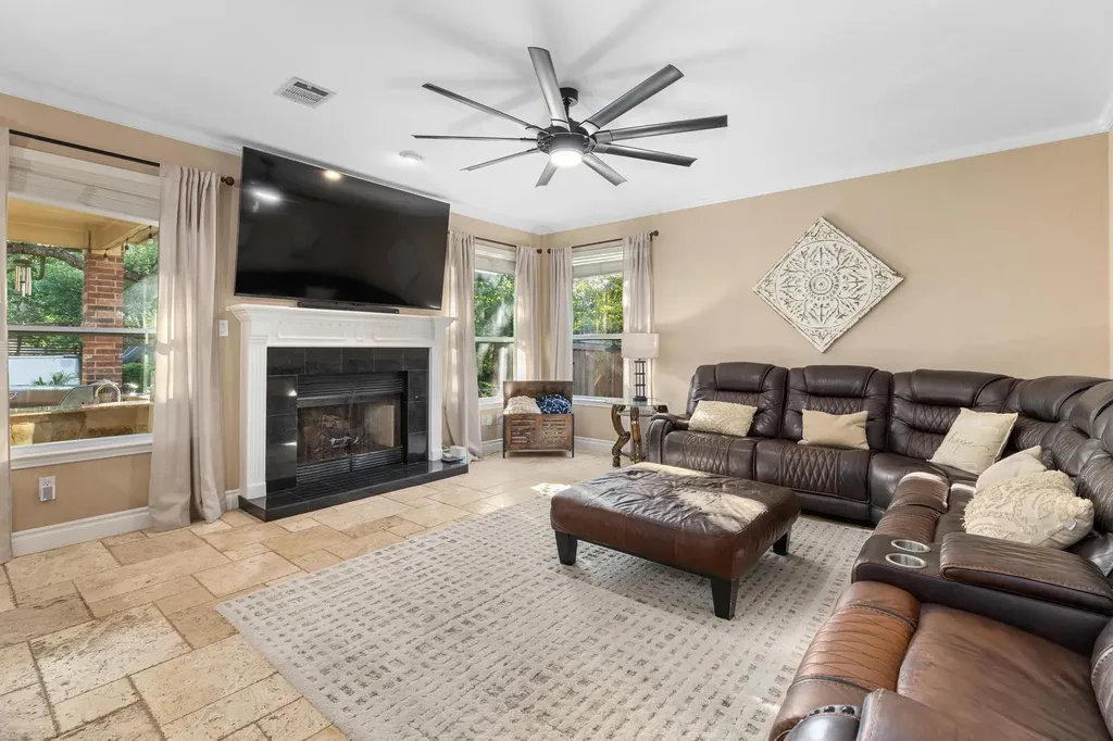 8905 Spearhead Cove Austin TX 78717