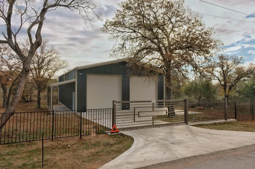 720 Link Drive Kingsland TX 78639