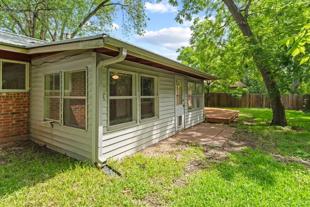 6005 Leisure Run Road Austin TX 78745