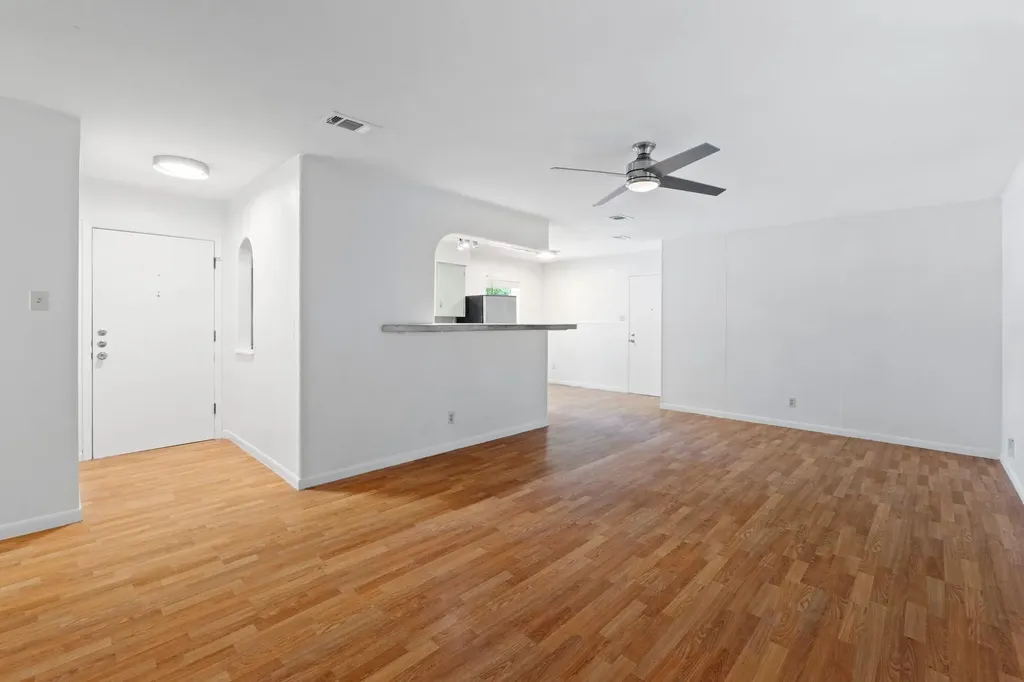 6005 Leisure Run Road Austin TX 78745