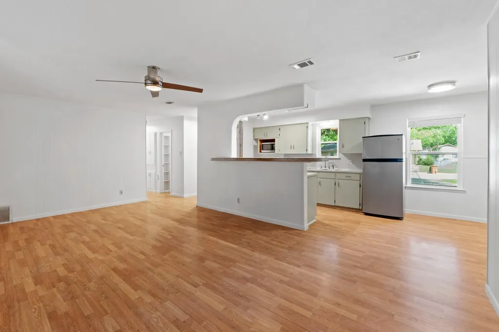 6005 Leisure Run Road Austin TX 78745