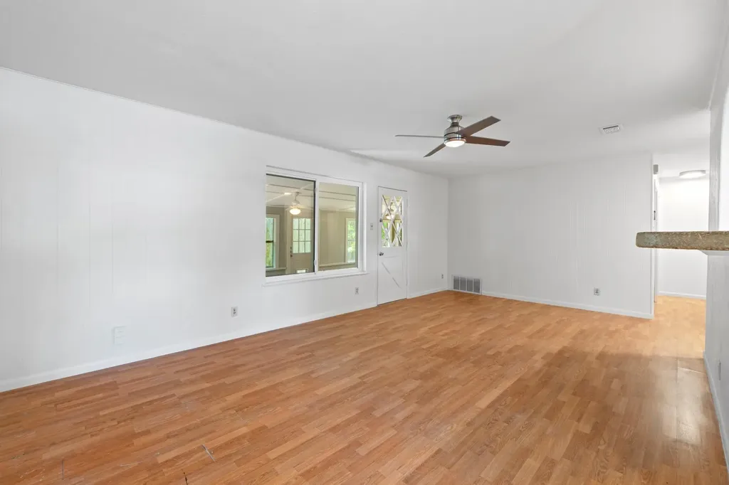 6005 Leisure Run Road Austin TX 78745