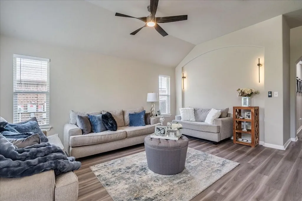 2133 Sid Allens Drive Buda TX 78610