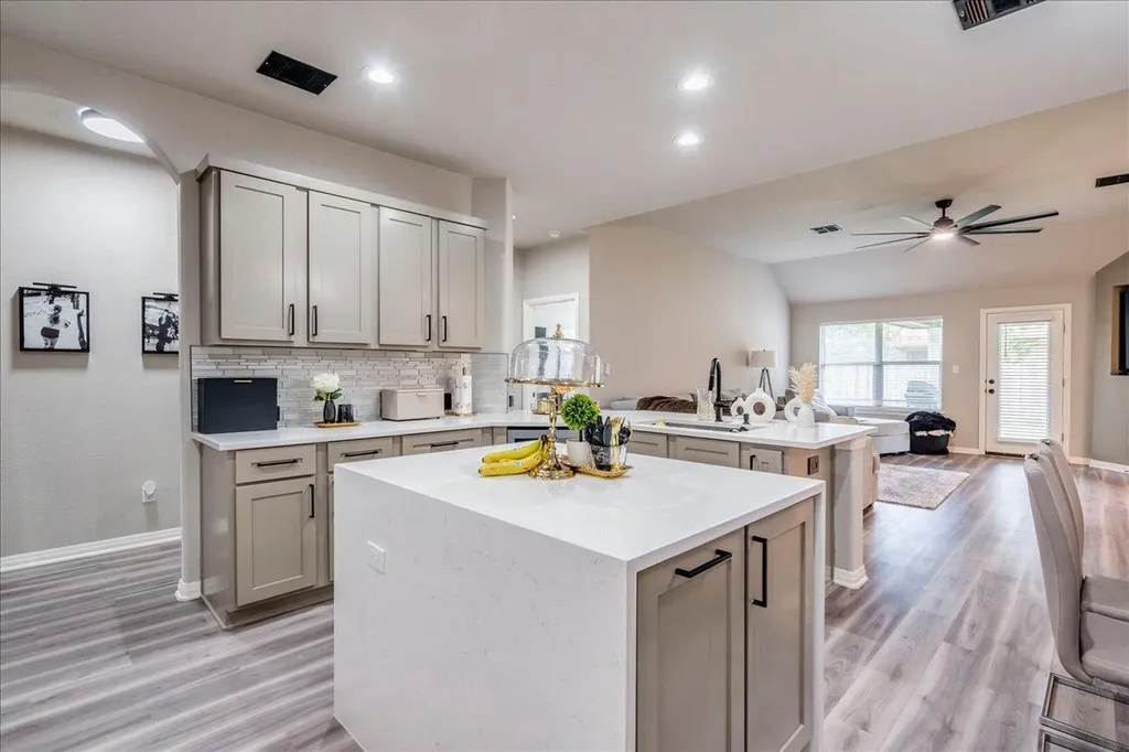 2133 Sid Allens Drive Buda TX 78610