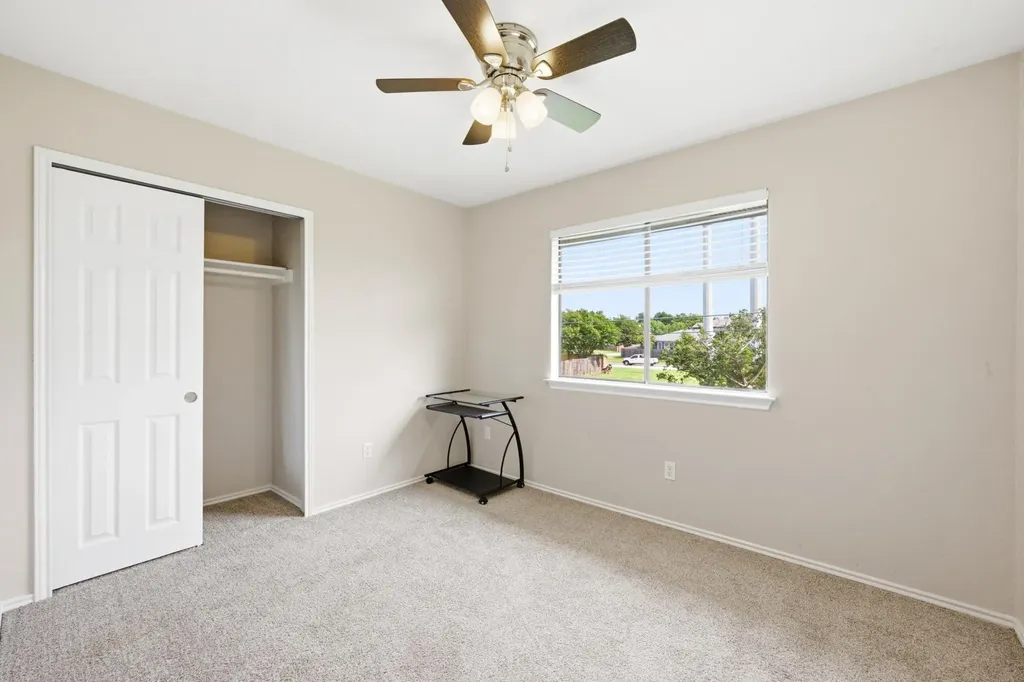1701 Hunters Trail Round Rock TX 78681