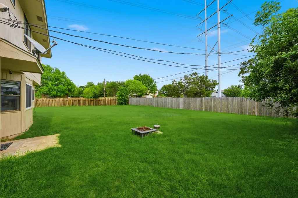1701 Hunters Trail Round Rock TX 78681