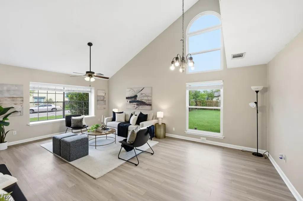 1701 Hunters Trail Round Rock TX 78681
