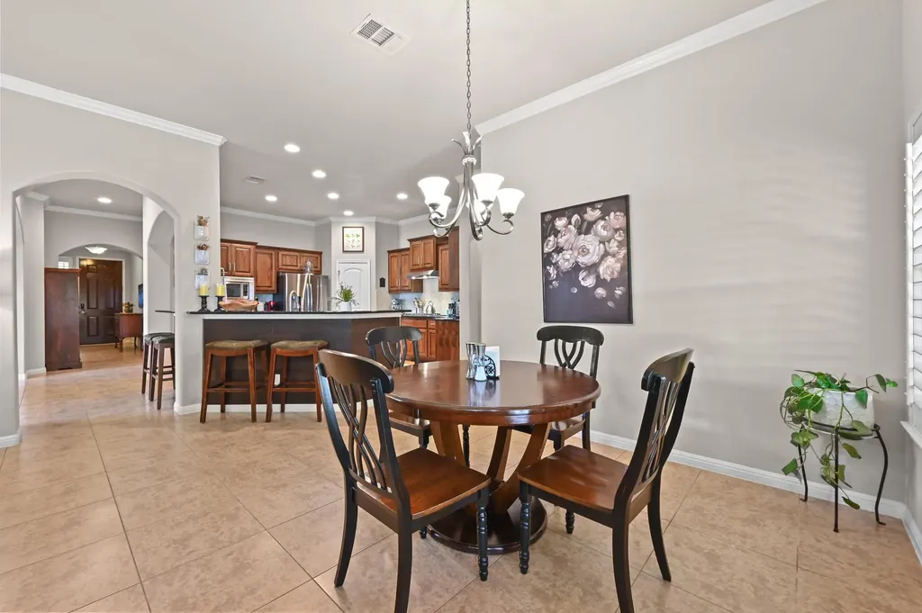 114 Drury Lane Austin TX 78737