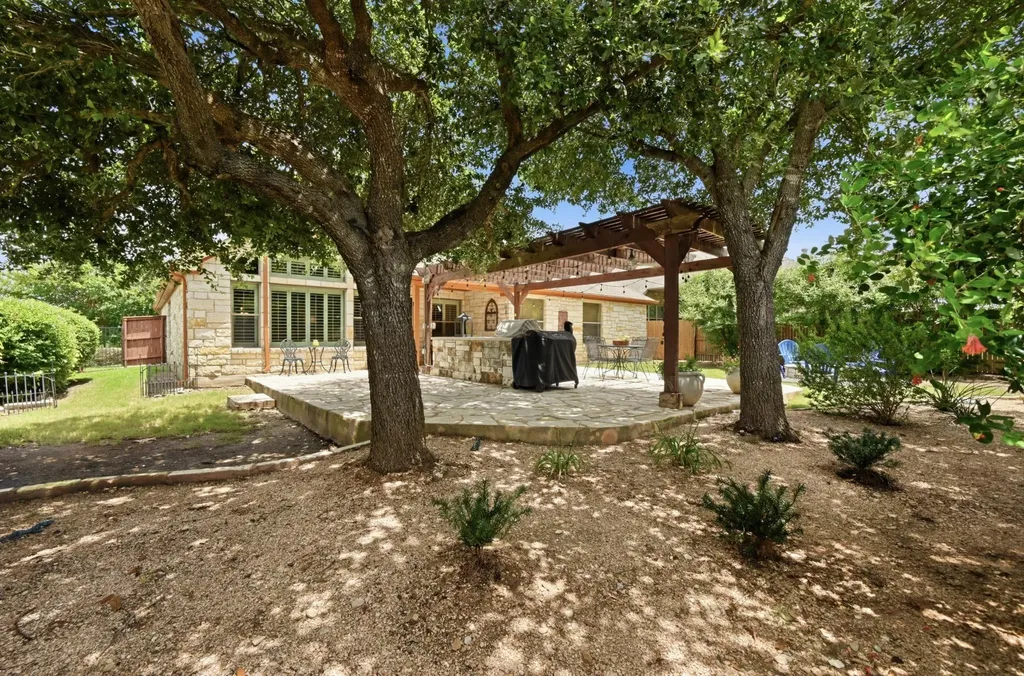 114 Drury Lane Austin TX 78737