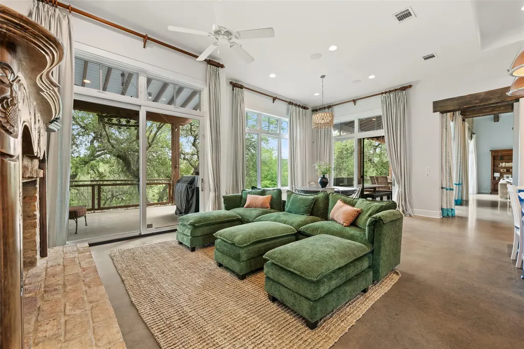 1905 Wood Acre Lane Austin TX 78733
