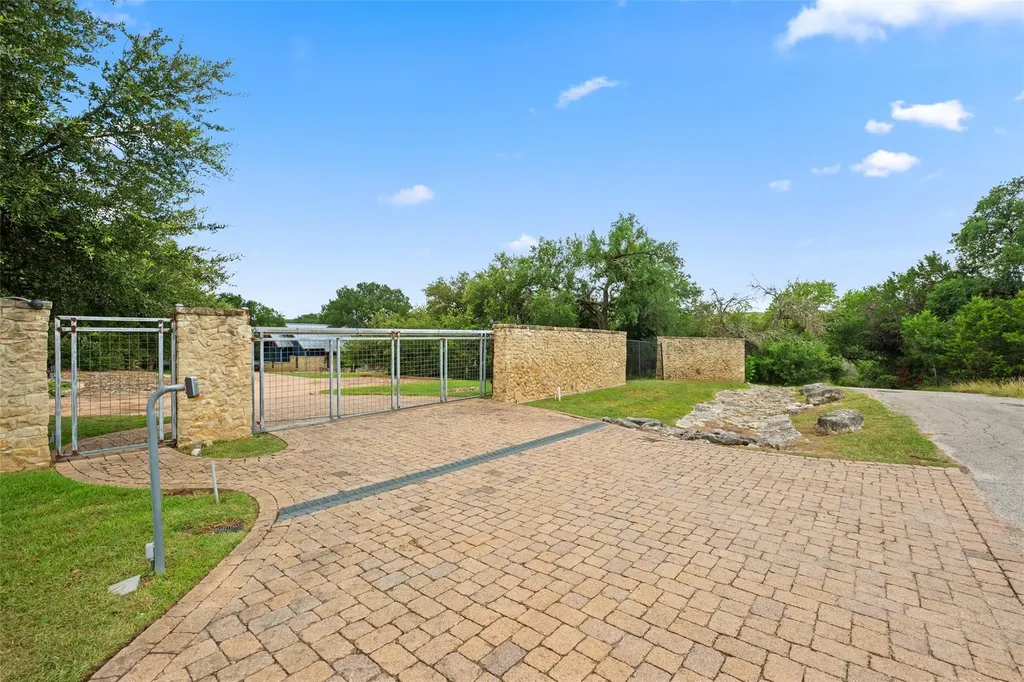 1905 Wood Acre Lane Austin TX 78733