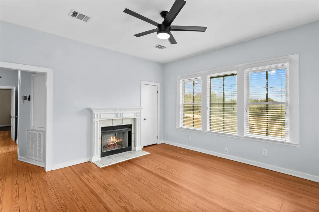 500 Springlake Drive Dripping Springs TX 78620
