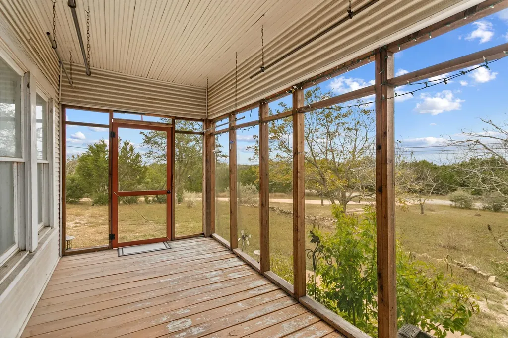 500 Springlake Drive Dripping Springs TX 78620