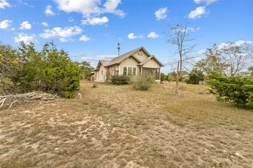 500 Springlake Drive Dripping Springs TX 78620