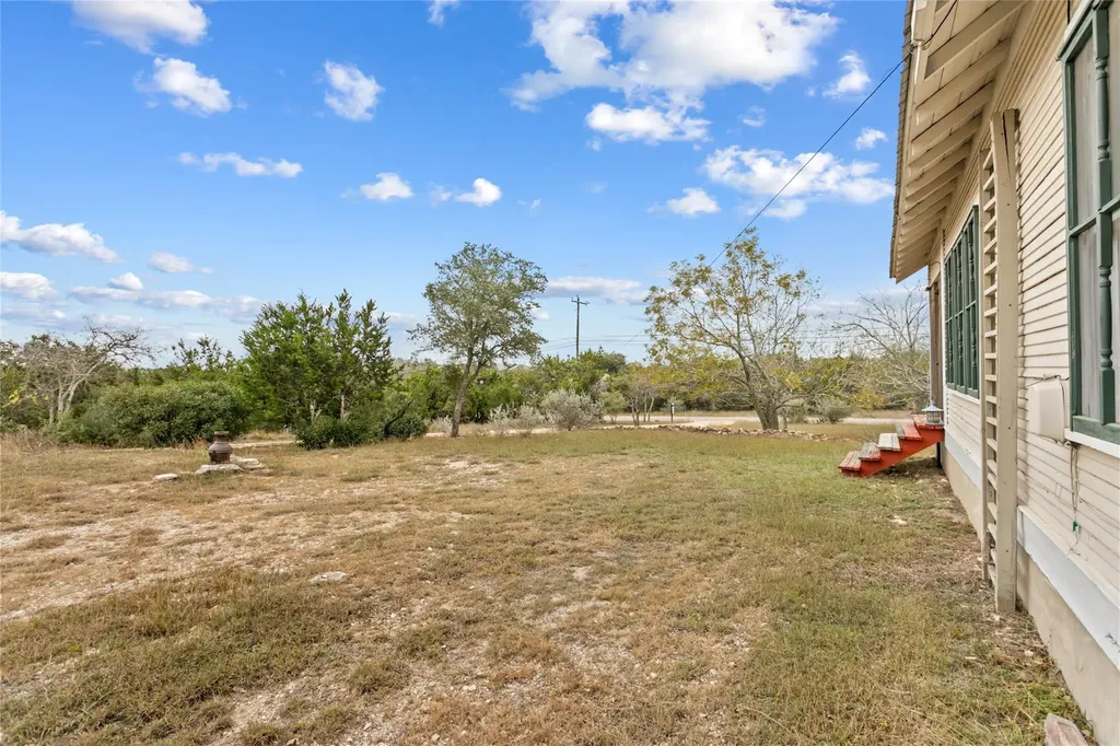 500 Springlake Drive Dripping Springs TX 78620