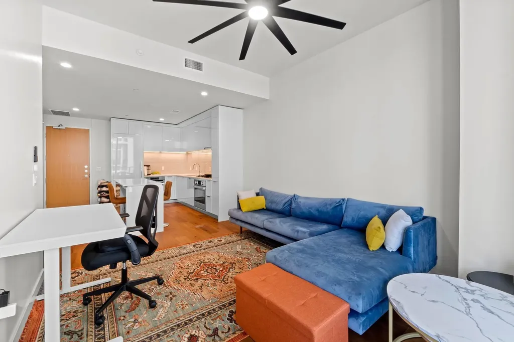 44 East Avenue Austin TX 78701