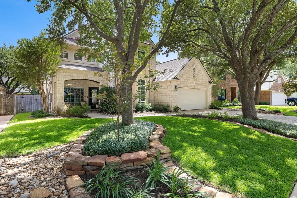 2713 Loyaga Drive Round Rock TX 78681