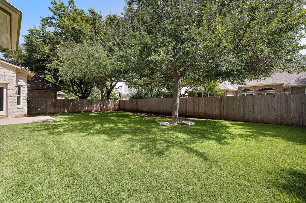2713 Loyaga Drive Round Rock TX 78681