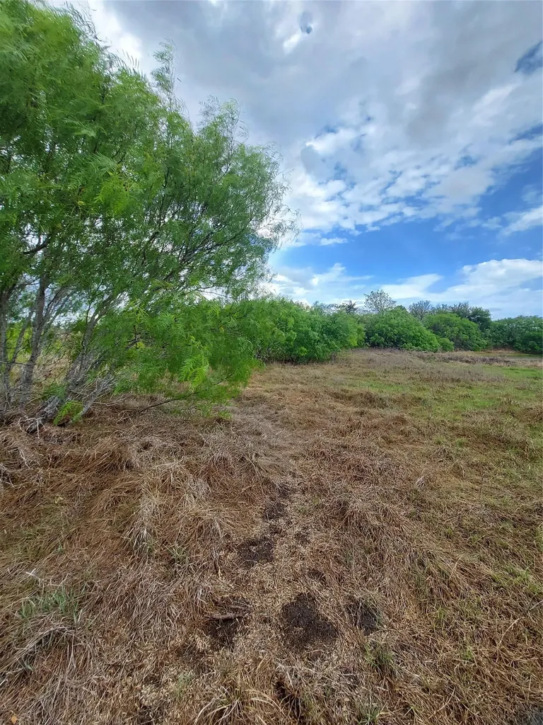 1060 Fox Lane Lockhart TX 78644