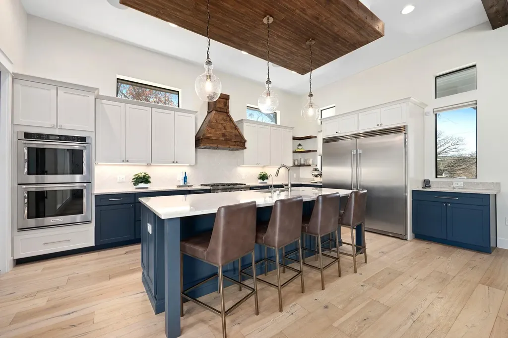 6104 Cary Drive Austin TX 78757