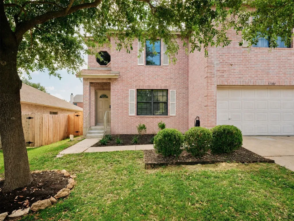 11301 Crest Meadow Lane Austin TX 78748