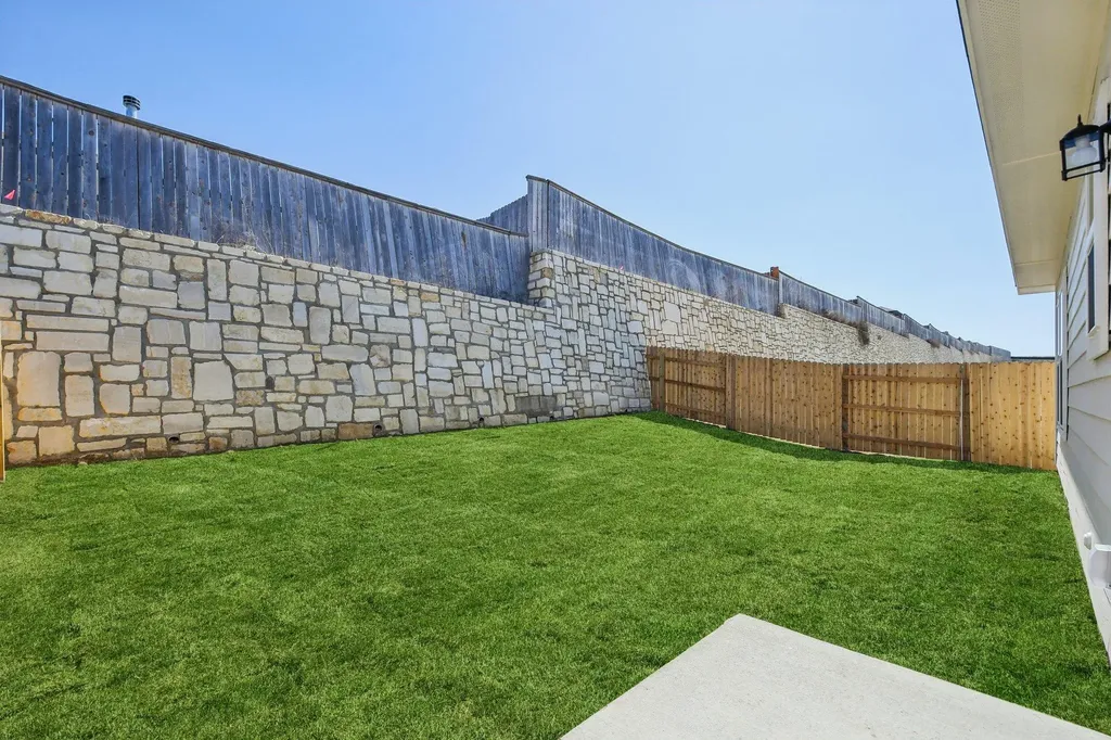 11913 Ellena Cove Austin TX 78747