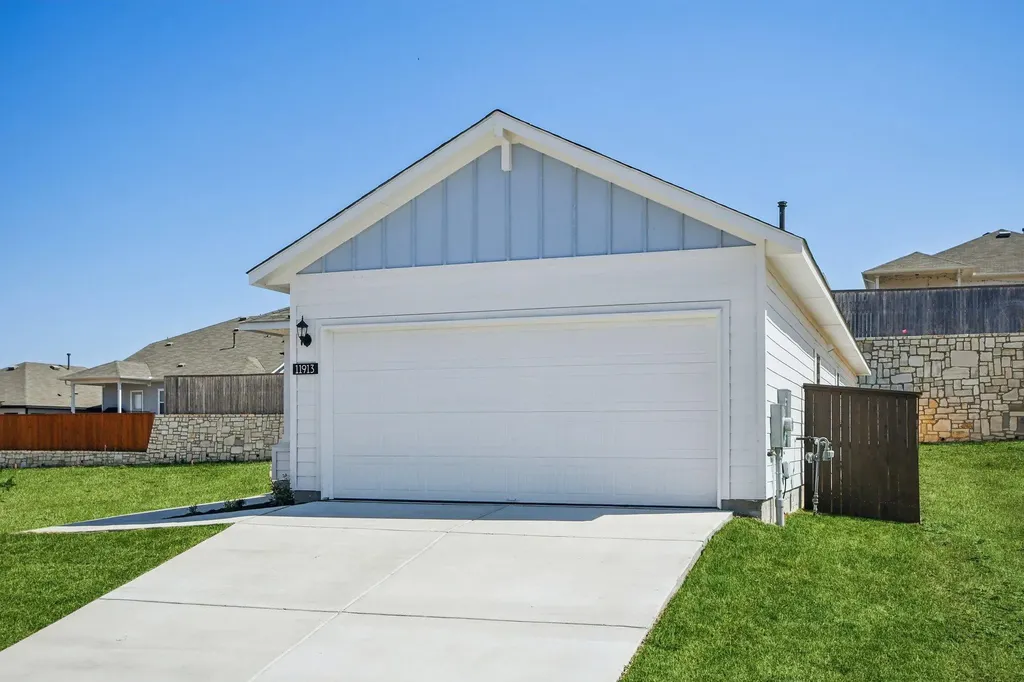 11913 Ellena Cove Austin TX 78747