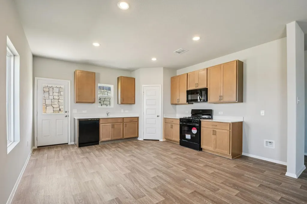 11913 Ellena Cove Austin TX 78747