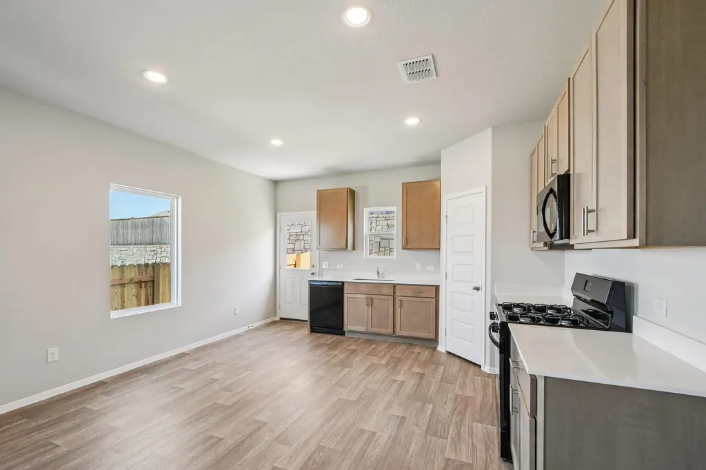 11913 Ellena Cove Austin TX 78747