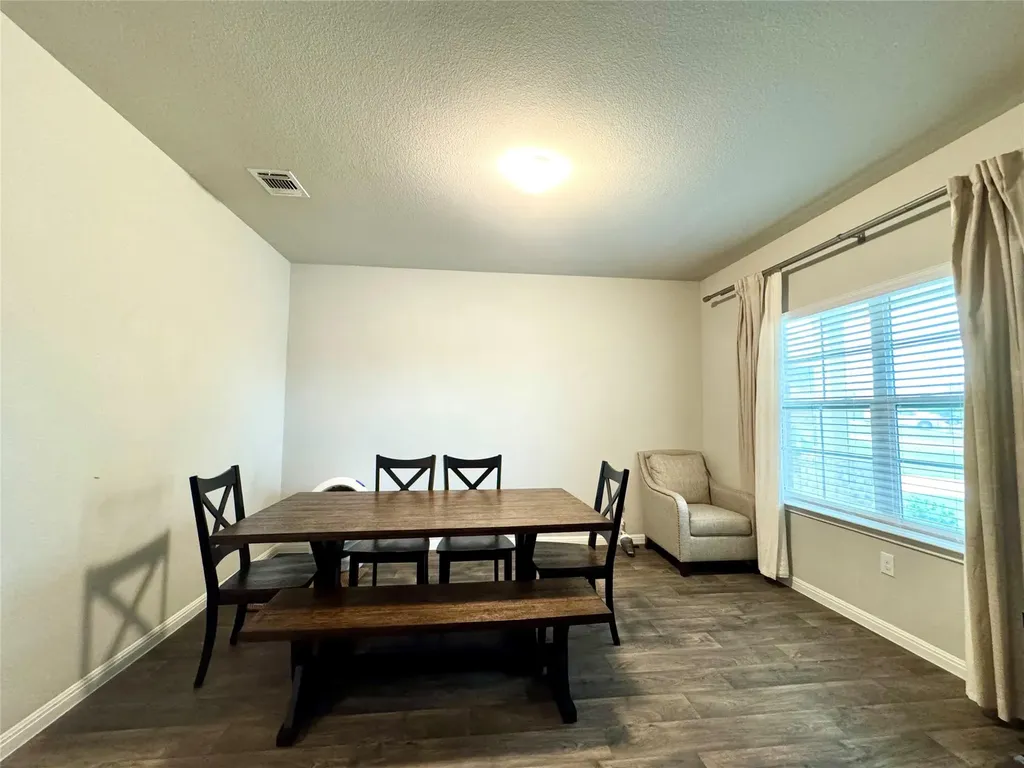 10921 Gonzales Ranger Pass Austin TX 78754