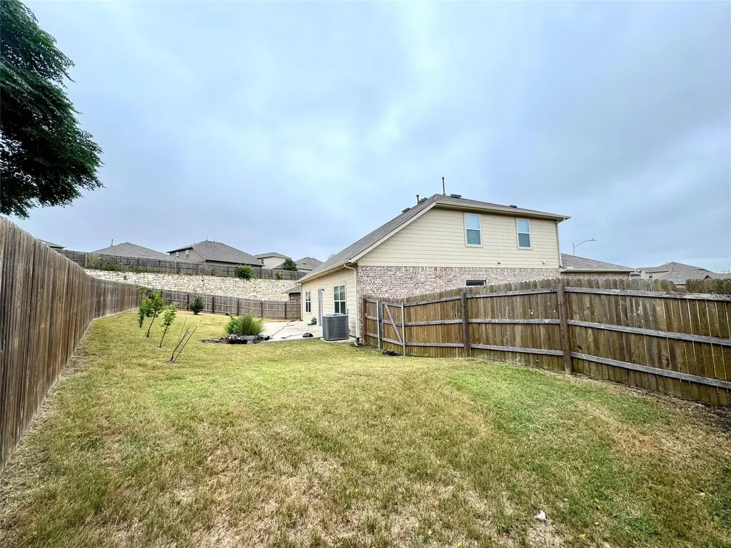 10921 Gonzales Ranger Pass Austin TX 78754