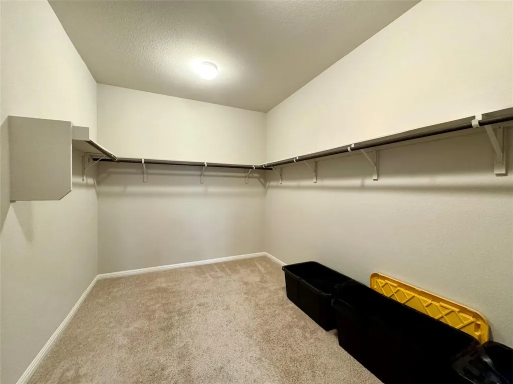 10921 Gonzales Ranger Pass Austin TX 78754