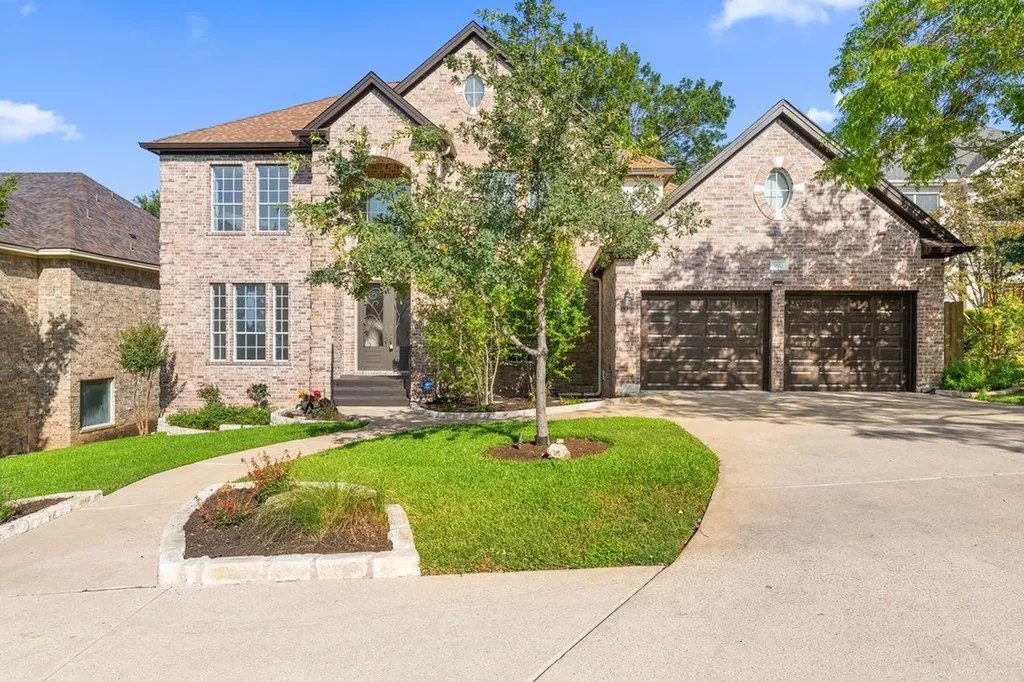 1613 Churchwood Cove Austin TX 78746