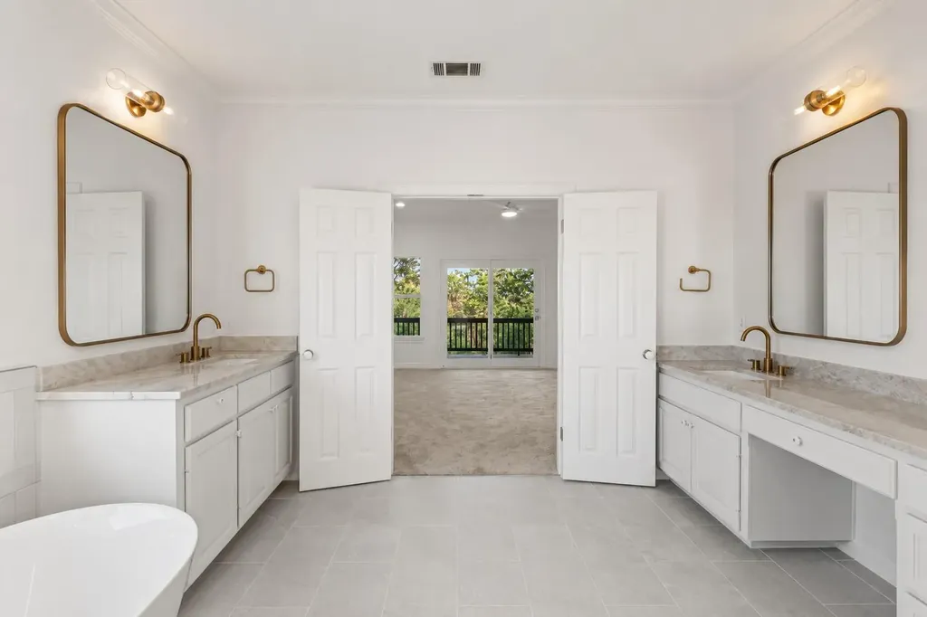1613 Churchwood Cove Austin TX 78746