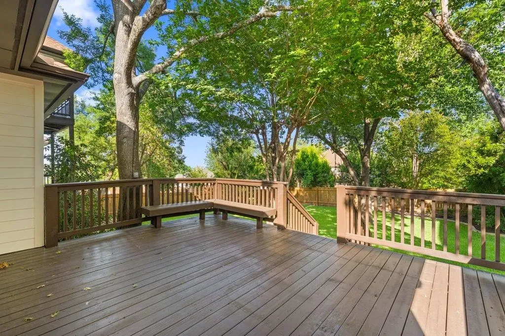 1613 Churchwood Cove Austin TX 78746
