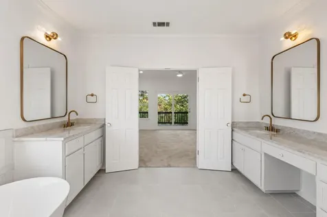 1613 Churchwood Cove Austin TX 78746