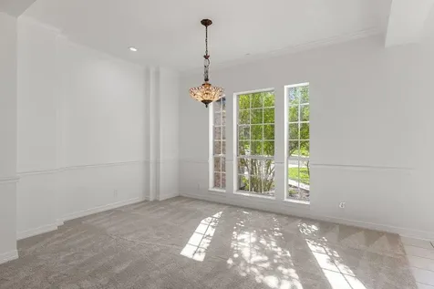 1613 Churchwood Cove Austin TX 78746